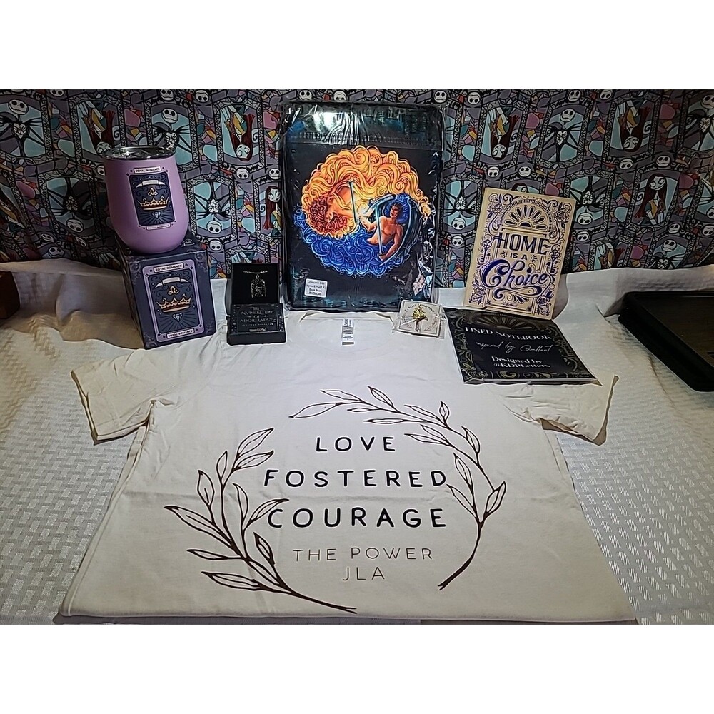 The Bookish Box Accessories 6pc Bundle T Shirt S– No Book Included